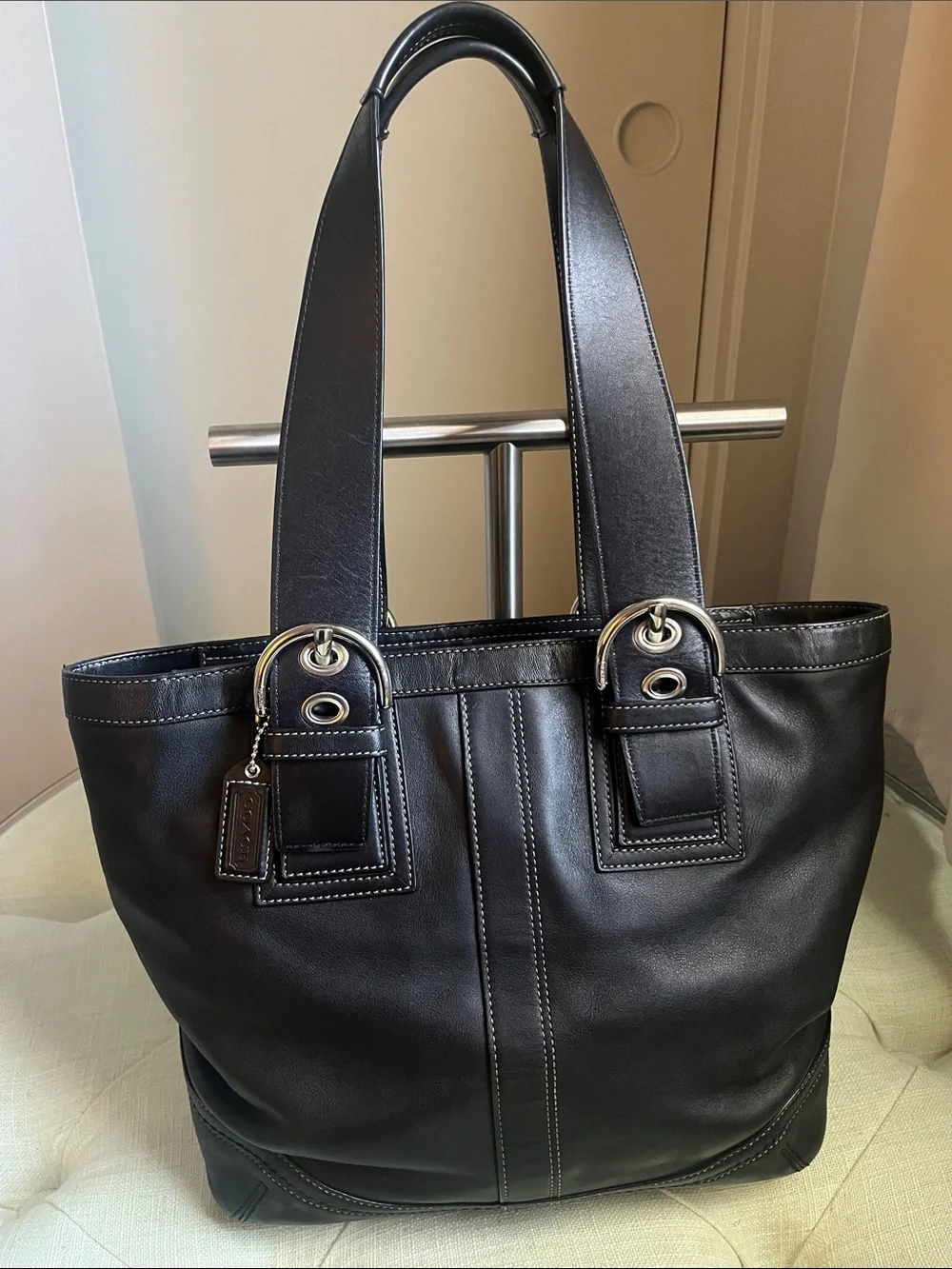 Coach Y2K Black Leather Tote Bag Silver Buckle Hardware White Contrast Stiching - Picture 7 of 16